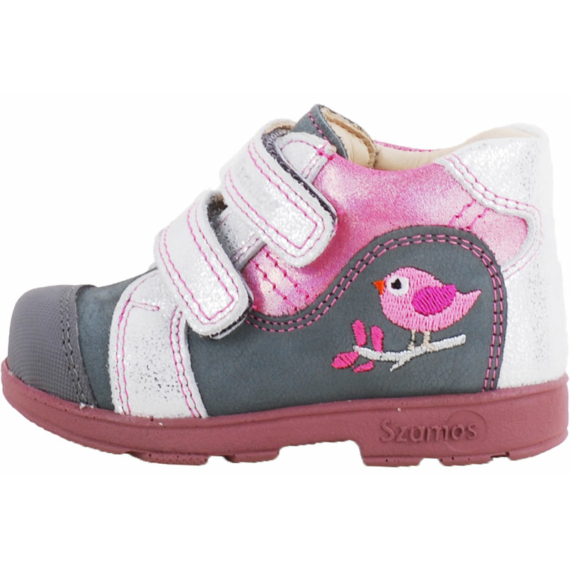 Kis madaras supinált lány cipő