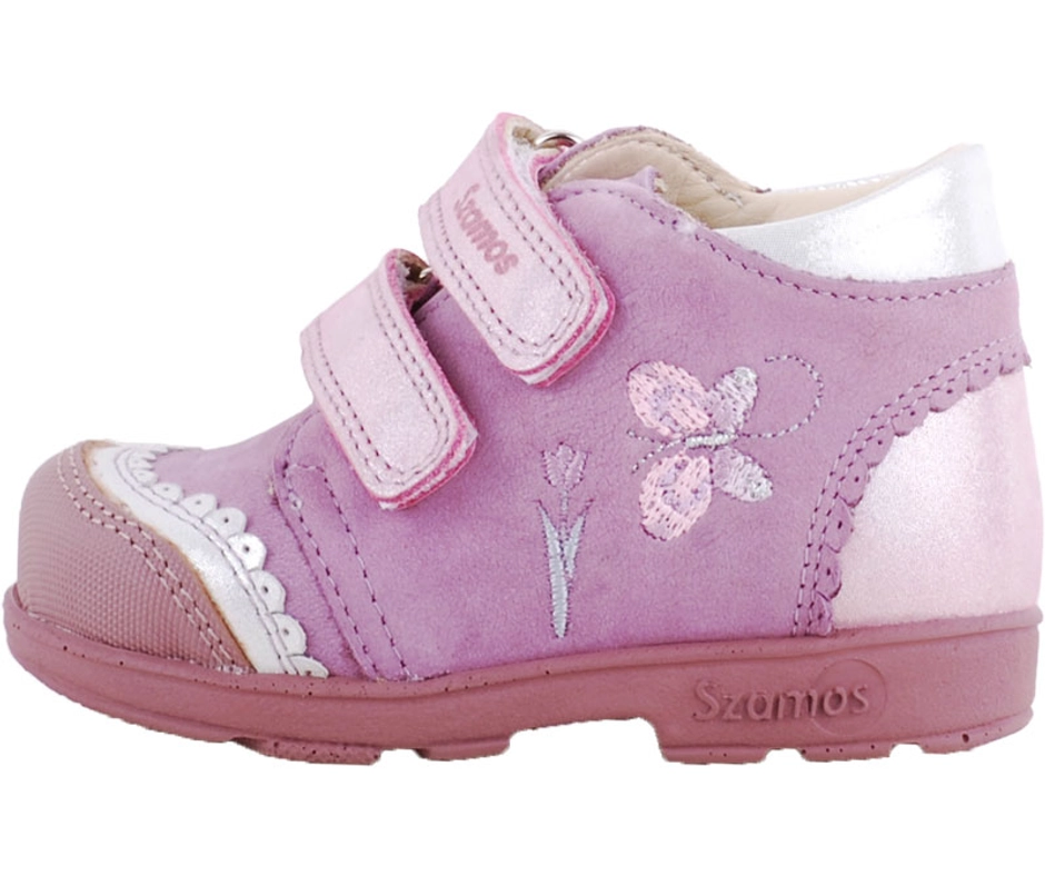 A Szamos supinált cipő felelősséget vállal a gyermekláb egészségéért és kényelméért